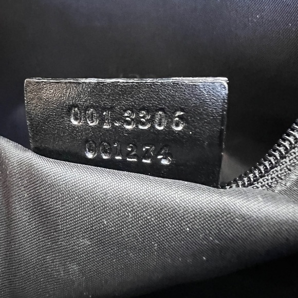 SOLD Vintage Gucci Jackie Bag - Picture 10 of 15